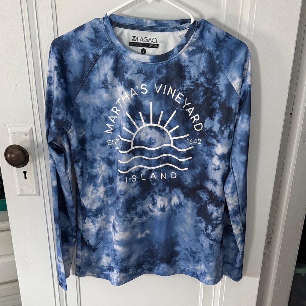 Lagaci Ocean Blue Graphic Long Sleeve